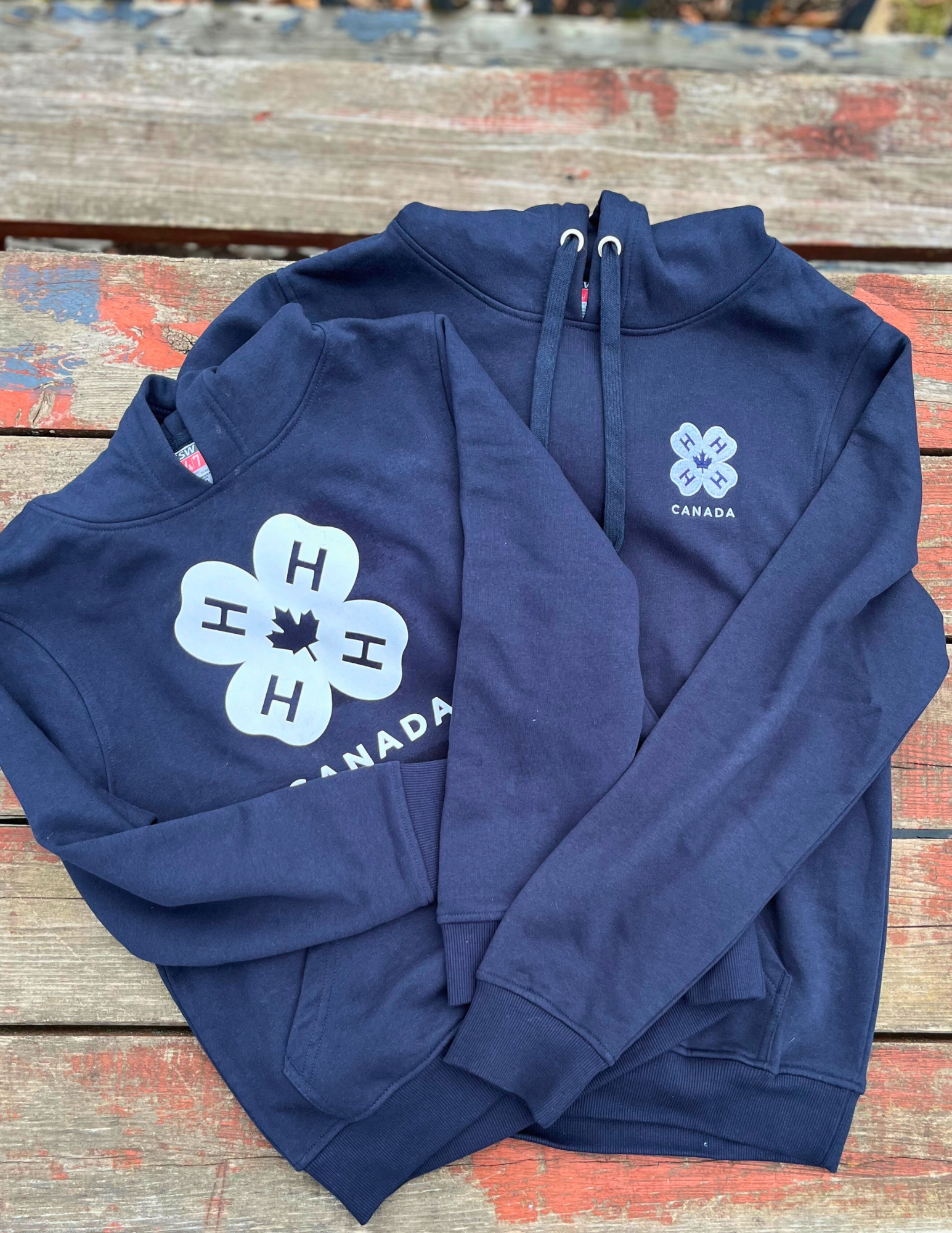 Sweatshirts canada 2025